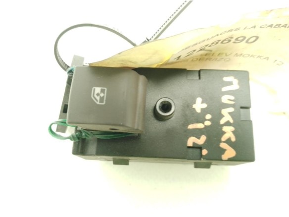 MANDO ELEVALUNAS PUERTA LAT TRA DER OPEL MOKKA / MOKKA X (J13)|Desguaces La Cabaña