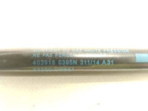 AMORTIGUADOR PORTON / TAPA MALETA TOYOTA YARIS (_P13_)|Desguaces La Cabaña