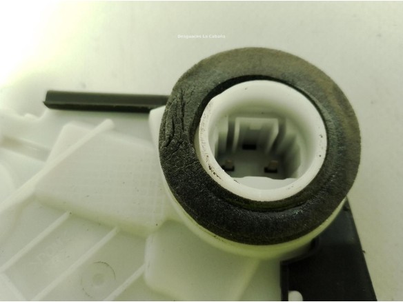 CERRADURA PUERTA LAT DEL DER TOYOTA YARIS (_P13_)|Desguaces La Cabaña