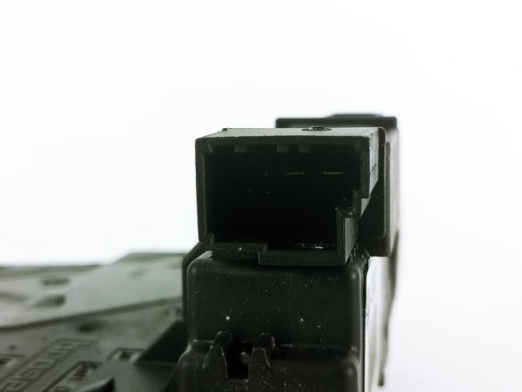 72695436 CERRADURA PORTON / TAPA MALETA BMW 3 Touring (F31) |Desguaces La Cabaña