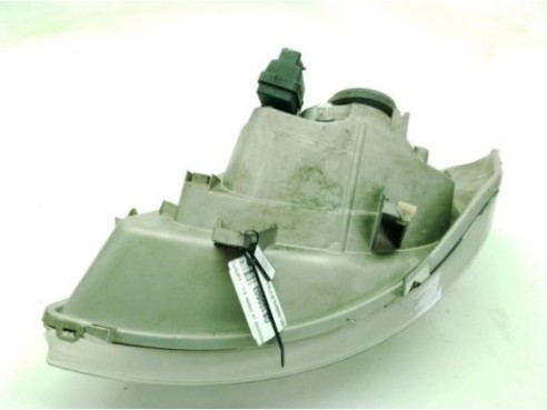 7700311372 FARO DERECHO RENAULT TRAFIC II Furgón (FL)|Desguaces La Cabaña