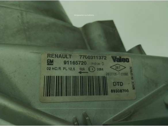 7700311372 FARO DERECHO RENAULT TRAFIC II Furgón (FL)|Desguaces La Cabaña