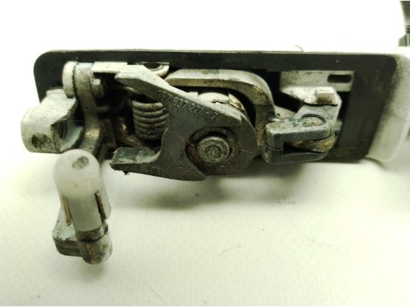 MANILLA PUERTA LAT DEL IZQ EXT SEAT TOLEDO I (1L)|Desguaces La Cabaña