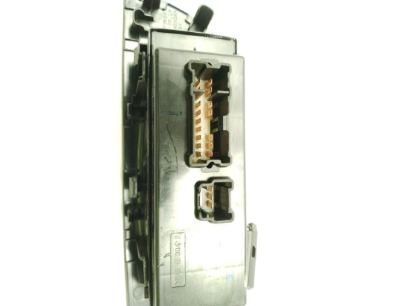 MANDO ELEVALUNAS PUERTA LAT DEL IZQ NISSAN QASHQAI II Todo terreno, cerrada (J11, J11_)|Desguaces La Cabaña