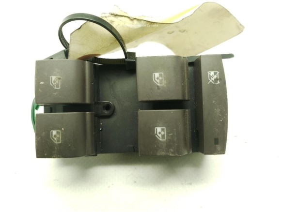 MANDO ELEVALUNAS PUERTA LAT DEL IZQ OPEL MOKKA / MOKKA X (J13)|Desguaces La Cabaña