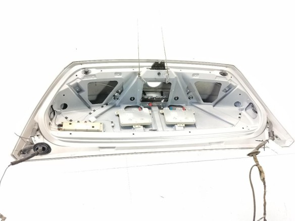 TAPA MALETA BMW 6 (E63)|Desguaces La Cabaña