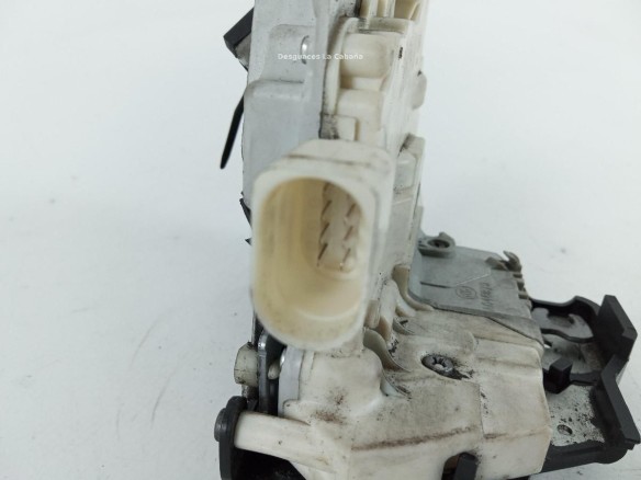 8E0839015 CERRADURA PUERTA LAT TRA IZQ SEAT EXEO ST (3R5) |Desguaces La Cabaña