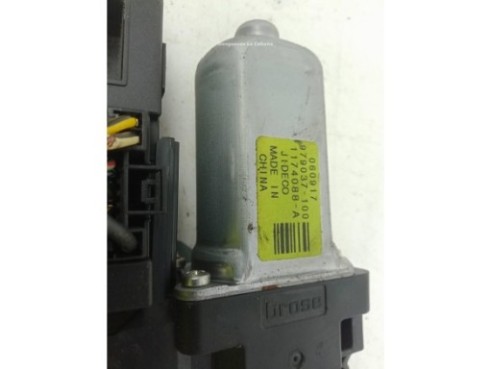 30784510 ELEVALUNAS PUERTA LAT DEL DER VOLVO C30 (533)|Desguaces La Cabaña