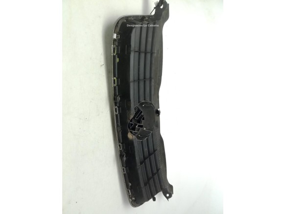 3B0853651K 3FZ REJILLA / CALANDRA VW PASSAT (3B3)|Desguaces La Cabaña