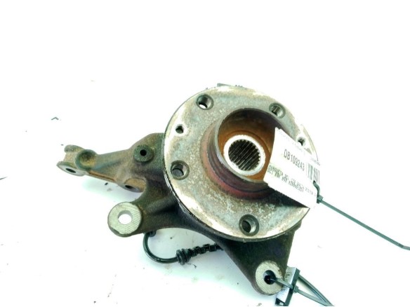 8200881824 MANGUETA DEL IZQ DACIA DUSTER|Desguaces La Cabaña