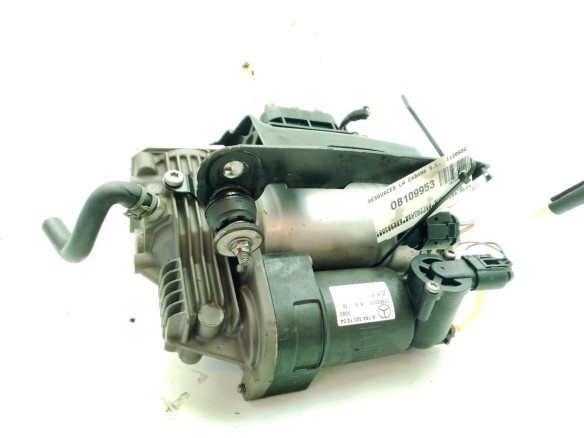 A1643200204 COMPRESOR NEUMATICO SUSPENSION MERCEDES BENZ CLASE M (W164)|Desguaces La Cabaña
