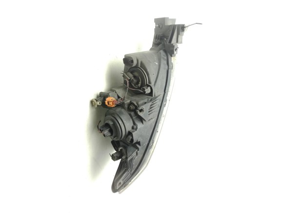   FARO DERECHO MAZDA 3 Sedán (BK)|Desguaces La Cabaña