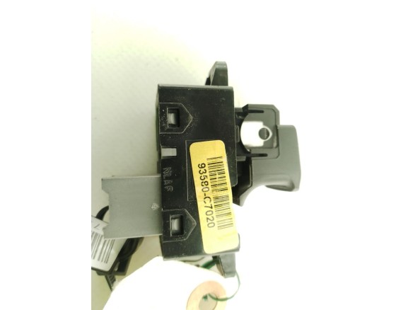 MANDO ELEVALUNAS PUERTA LAT DEL DER HYUNDAI i20 (GB)|Desguaces La Cabaña