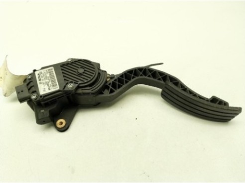 180050001R POTENCIOMETRO ACELERADOR RENAULT LAGUNA III (BT0/1)|Desguaces La Cabaña