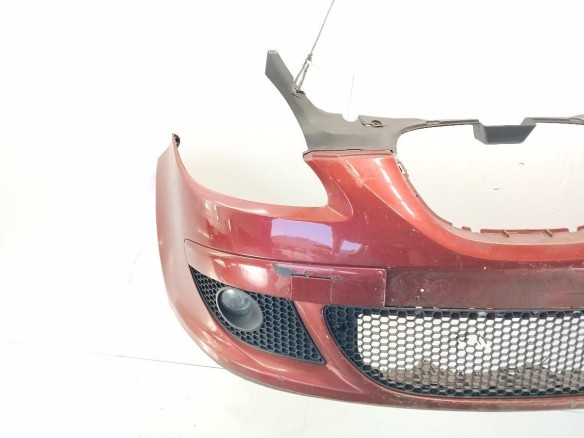 5P0807217M GRU PARAGOLPES DEL SEAT TOLEDO III (5P2)|Desguaces La Cabaña