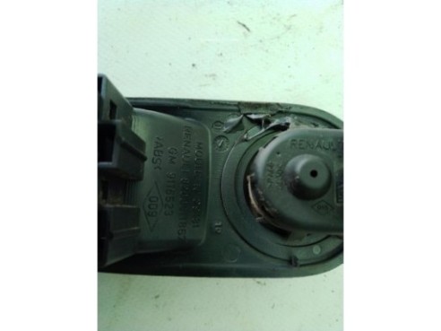 93858398 MANDO ELEVALUNAS PUERTA LAT DEL IZQ OPEL VIVARO A Furgón (X83)|Desguaces La Cabaña