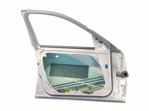 A2047205900 PUERTA LAT DEL IZQ MERCEDES BENZ CLASE C (W204)|Desguaces La Cabaña