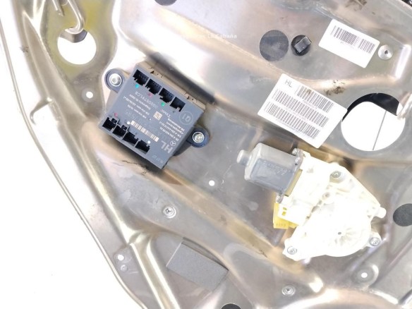 A2127301779 ELEVALUNAS PUERTA LAT TRA IZQ MERCEDES BENZ CLASE C (W204)|Desguaces La Cabaña