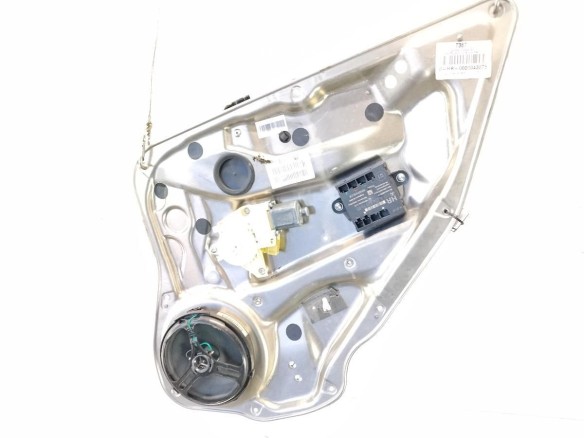 A2127301879 ELEVALUNAS PUERTA LAT TRA DER MERCEDES BENZ CLASE C (W204)|Desguaces La Cabaña