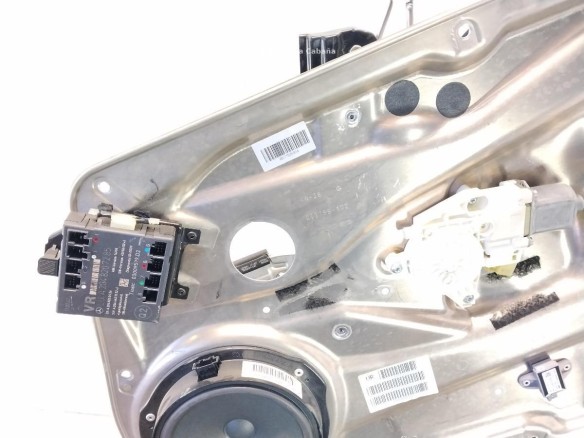 A2127201679 ELEVALUNAS PUERTA LAT DEL DER MERCEDES BENZ CLASE C (W204)|Desguaces La Cabaña