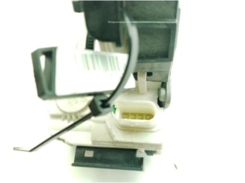 A2047301335, A2047300335 CERRADURA PUERTA LAT TRA IZQ MERCEDES BENZ CLASE C (W204)|Desguaces La Cabaña