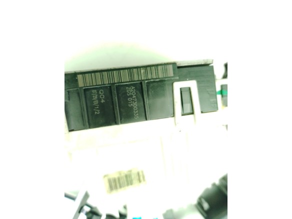 A2047301335, A2047300335 CERRADURA PUERTA LAT TRA IZQ MERCEDES BENZ CLASE C (W204)|Desguaces La Cabaña