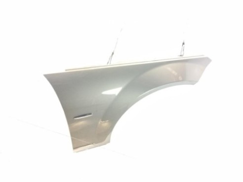 A2048801418 ALETA DEL DER MERCEDES BENZ CLASE C (W204)|Desguaces La Cabaña