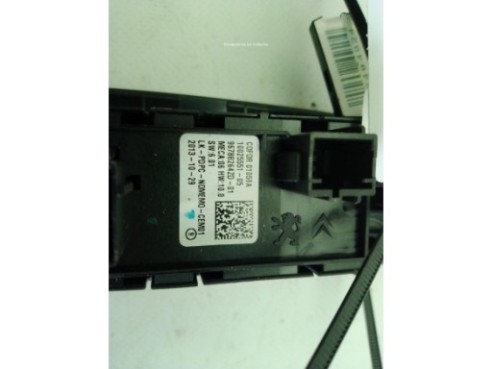 98421760ZD, 96788264ZD MANDO ELEVALUNAS PUERTA LAT DEL IZQ PEUGEOT 308 II|Desguaces La Cabaña