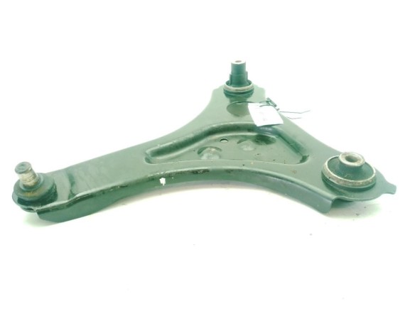 A4533303000 BRAZO SUSPENSION DEL DER INF SMART FORTWO Coupé (453)|Desguaces La Cabaña