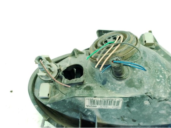 7701045995 FARO IZQUIERDO RENAULT CLIO II (BB_, CB_)|Desguaces La Cabaña