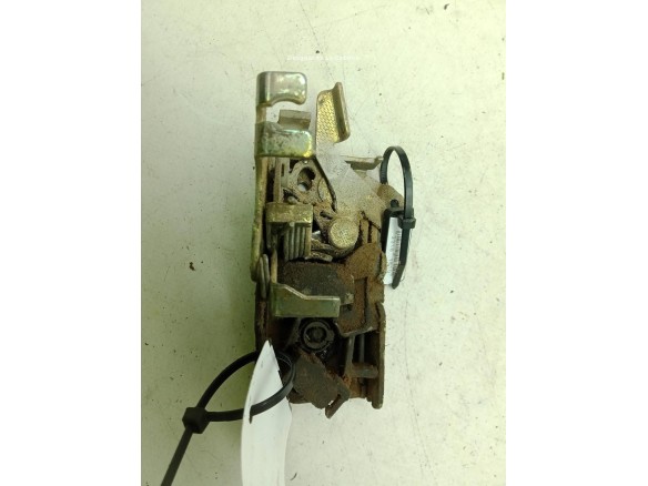 A9017201035 CERRADURA PUERTA LAT DEL IZQ MERCEDES BENZ VITO Furgón (638)|Desguaces La Cabaña