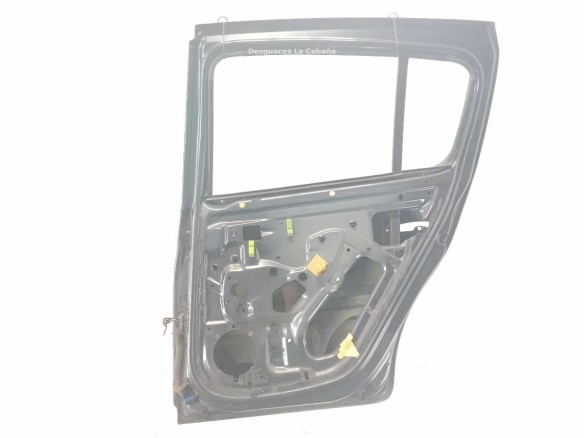 821008795R PUERTA LAT TRA DER DACIA SANDERO|Desguaces La Cabaña