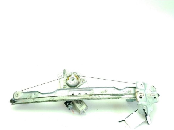 8200733829 ELEVALUNAS PUERTA LAT DEL IZQ DACIA SANDERO|Desguaces La Cabaña