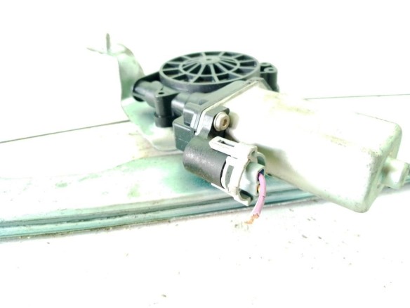 8200733828 ELEVALUNAS PUERTA LAT DEL DER DACIA SANDERO|Desguaces La Cabaña