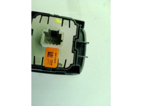 264117227R MANDO ELEVALUNAS PUERTA LAT DEL IZQ SMART FORFOUR Fastback (453)|Desguaces La Cabaña