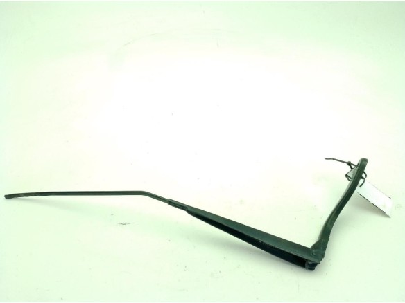 A4538240100 BRAZO LIMPIAPARABRISAS DEL DER SMART FORFOUR Fastback (453)|Desguaces La Cabaña