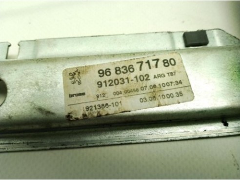 ELEVALUNAS PUERTA LAT TRA IZQ PEUGEOT 5008|Desguaces La Cabaña