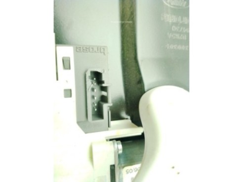 CUH500113 ELEVALUNAS PUERTA LAT DEL IZQ LAND ROVER DISCOVERY III (L319)|Desguaces La Cabaña