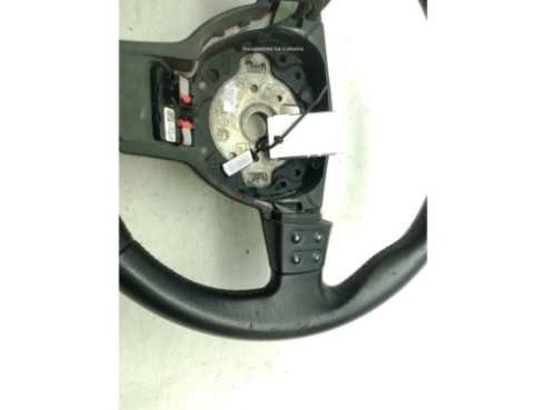 5P0807305A TRAVIESA TRA SEAT LEON (1P1)|Desguaces La Cabaña 2