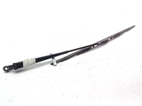 YC1517526DA BRAZO LIMPIAPARABRISAS DEL DER MITSUBISHI SPACE STAR Limusina (DG_A)|Desguaces La Cabaña