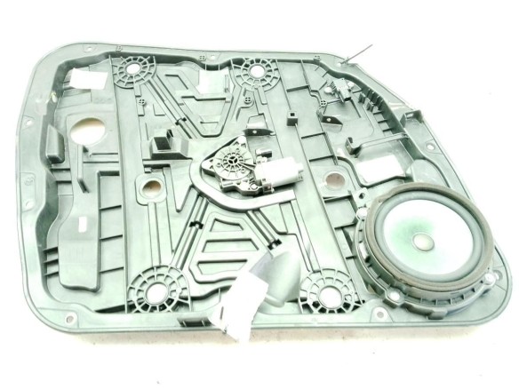 82470F1060 ELEVALUNAS PUERTA LAT DEL IZQ KIA SPORTAGE (QL)|Desguaces La Cabaña