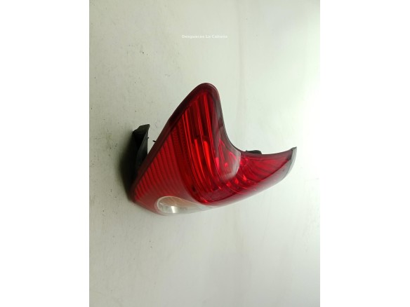 PILOTO TRA DER TOYOTA AVENSIS (_T25_)|Desguaces La Cabaña