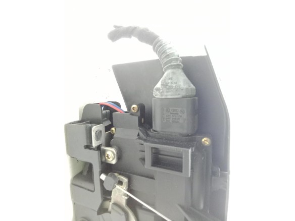 CERRADURA PUERTA LAT TRA DER AUDI A4 (8E2, B6)|Desguaces La Cabaña