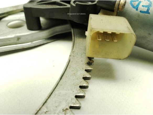 ELEVALUNAS PUERTA LAT DEL DER MERCEDES BENZ CLASE C (W202)|Desguaces La Cabaña