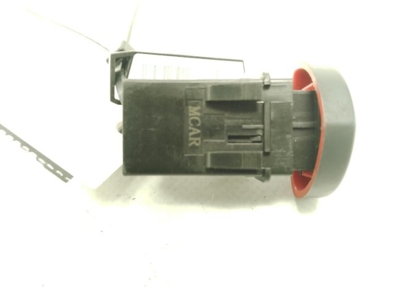 MCAR INTERRUPTOR WARNING RENAULT CLIO II (BB_, CB_)|Desguaces La Cabaña