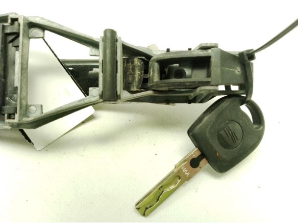 MANILLA PUERTA LAT DEL IZQ EXT SEAT LEON (1P1)|Desguaces La Cabaña