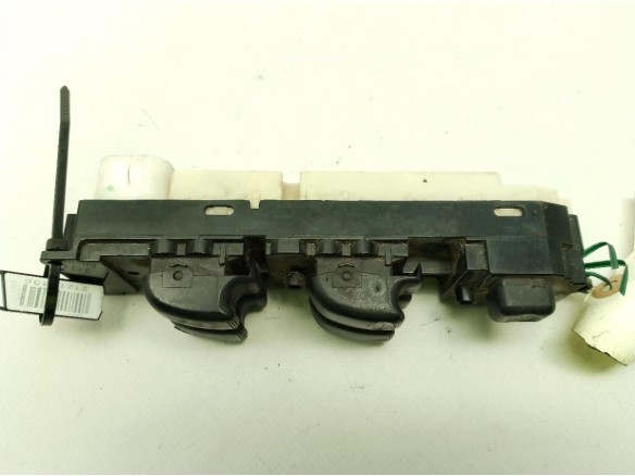 MANDO ELEVALUNAS PUERTA LAT DEL IZQ MITSUBISHI PAJERO II (V3_W)|Desguaces La Cabaña