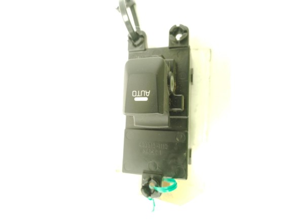 MANDO ELEVALUNAS PUERTA LAT DEL DER KIA CEE'D (JD)|Desguaces La Cabaña