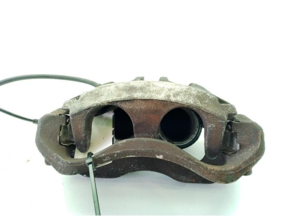 A0044205783 PINZA DEL IZQ MERCEDES BENZ SPRINTER 5-t Autobús|Desguaces La Cabaña