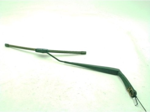   BRAZO LIMPIAPARABRISAS DEL IZQ NISSAN NV200 Furgón/ranchera familiar|Desguaces La Cabaña